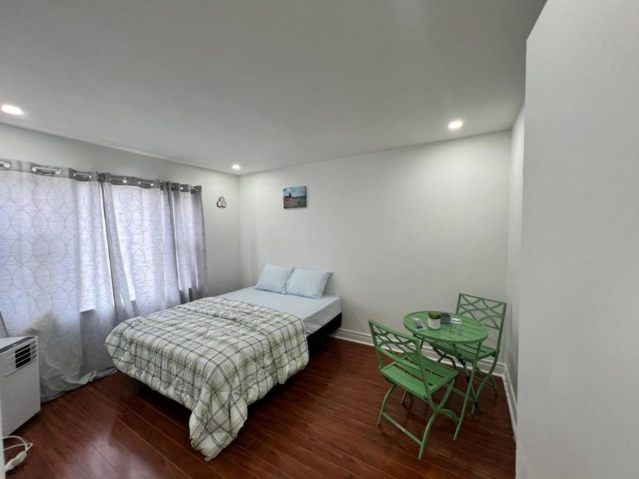 #1 Convvy-Nient Residence! Toronto Kültér fotó